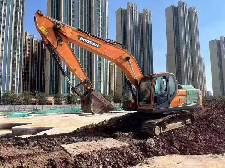 2021年 斗山 215 二手挖掘机