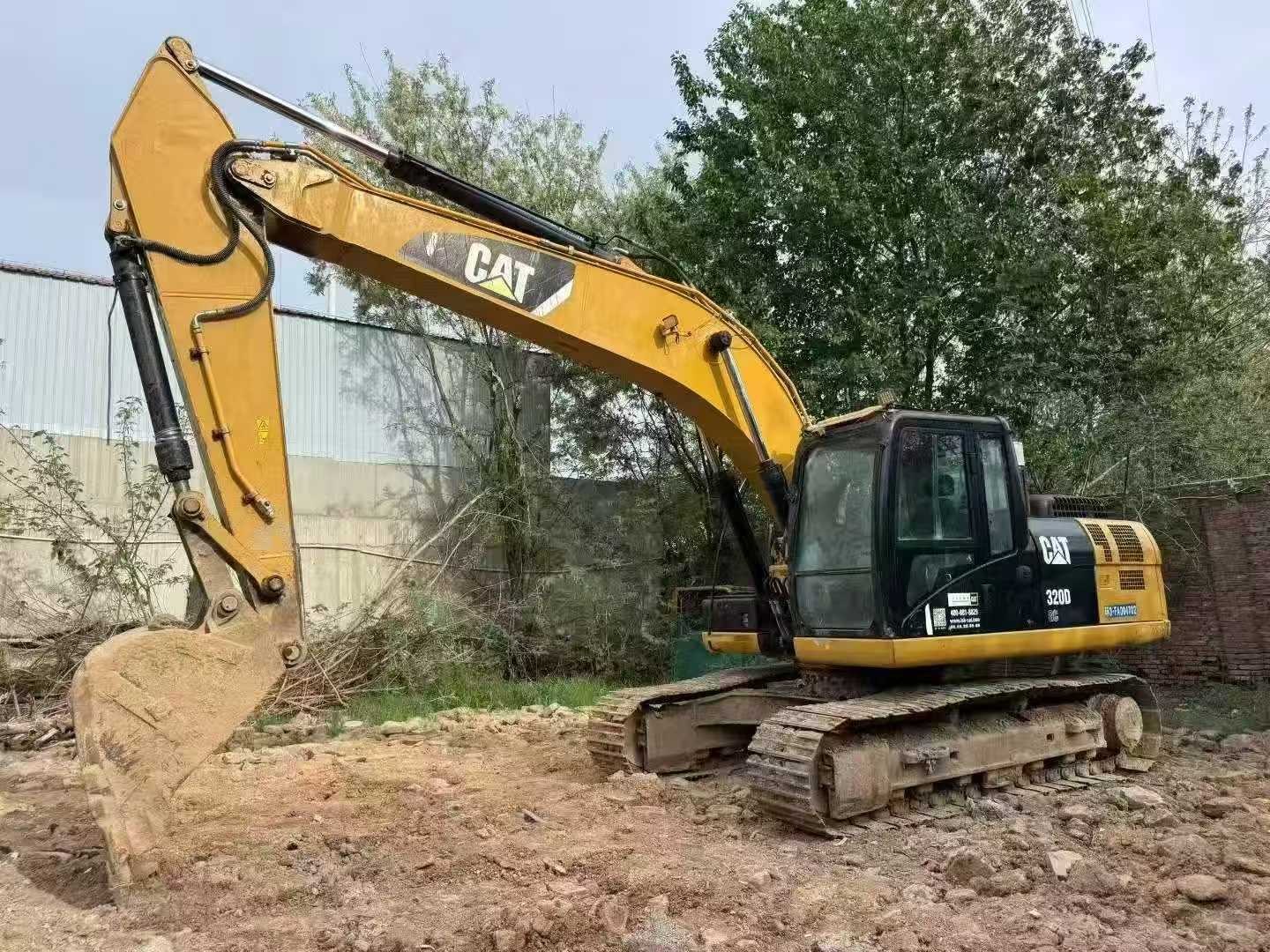 2017年 卡特 320D2 二手挖掘机