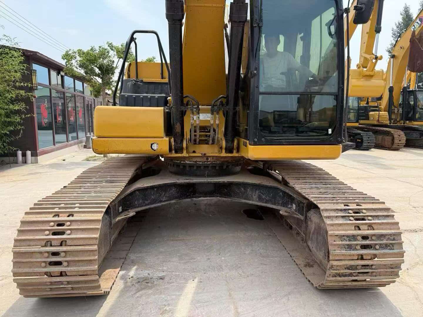 2021年 卡特 323 二手挖掘机