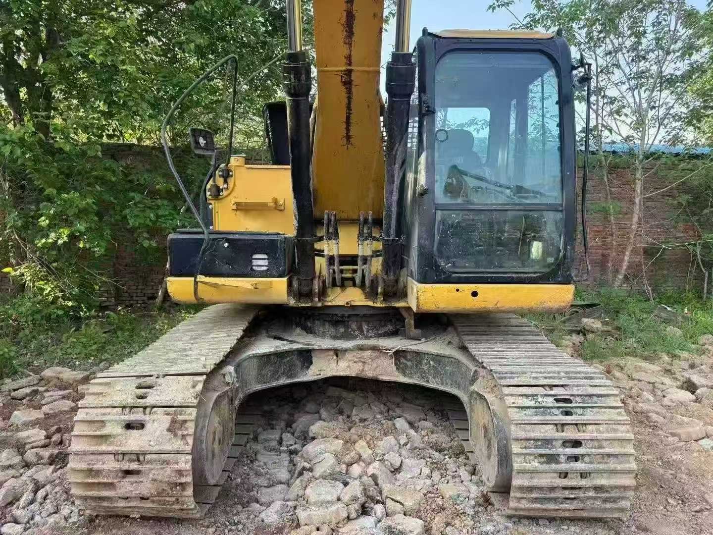 2018年 卡特 320D2 二手挖掘机