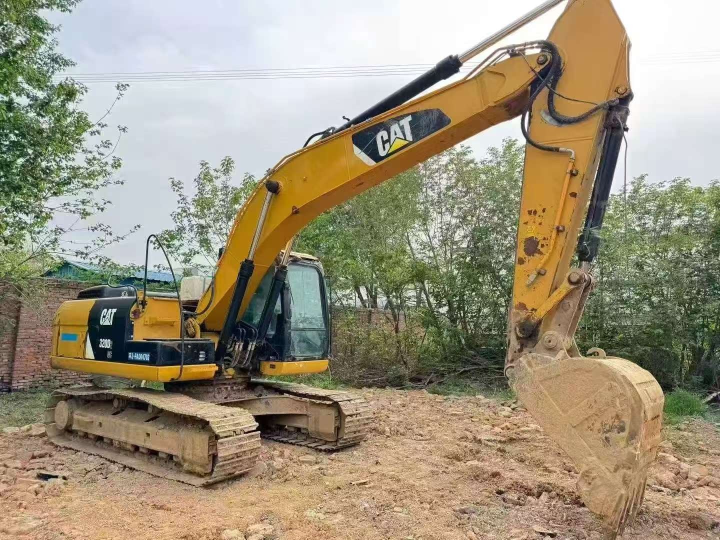 2017年 卡特 320D2 二手挖掘机